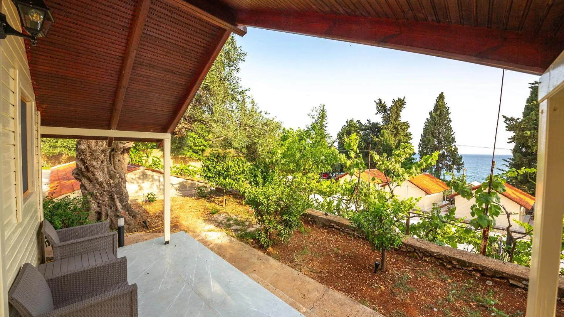 Lodges Shen Nikolla Dhermi