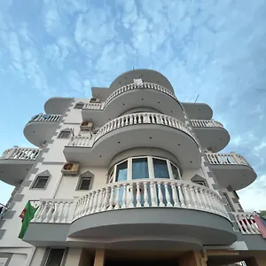 Rizarjo Ksamil