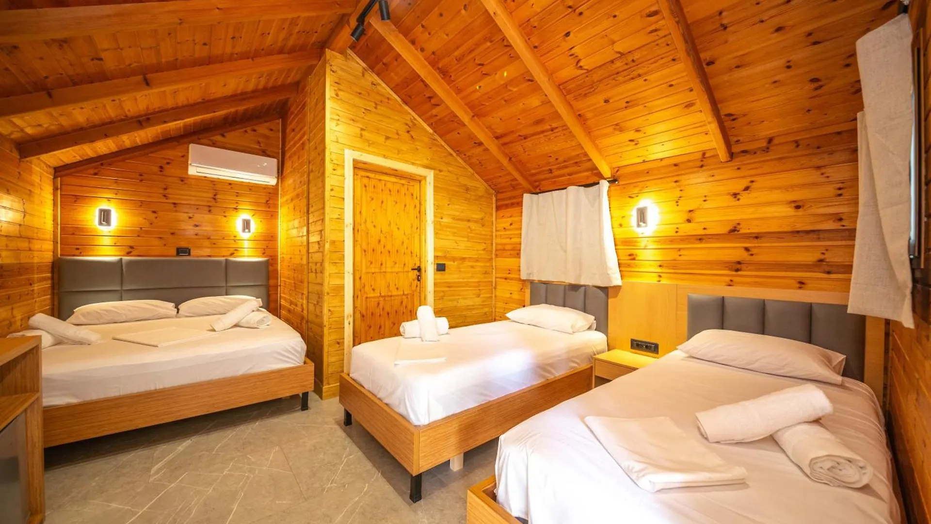 Lodges Shen Nikolla Dhërmi 3*,  Albanien