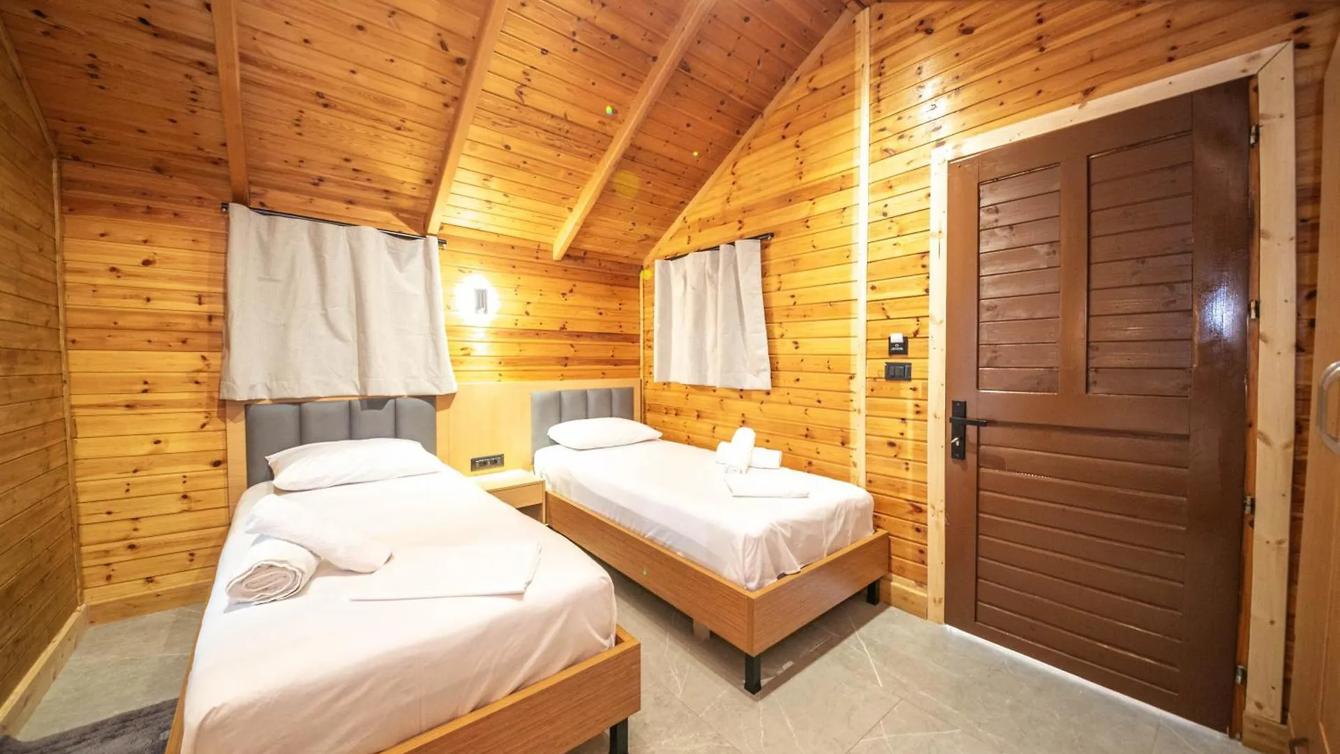 Lodges Shen Nikolla Dhërmi
