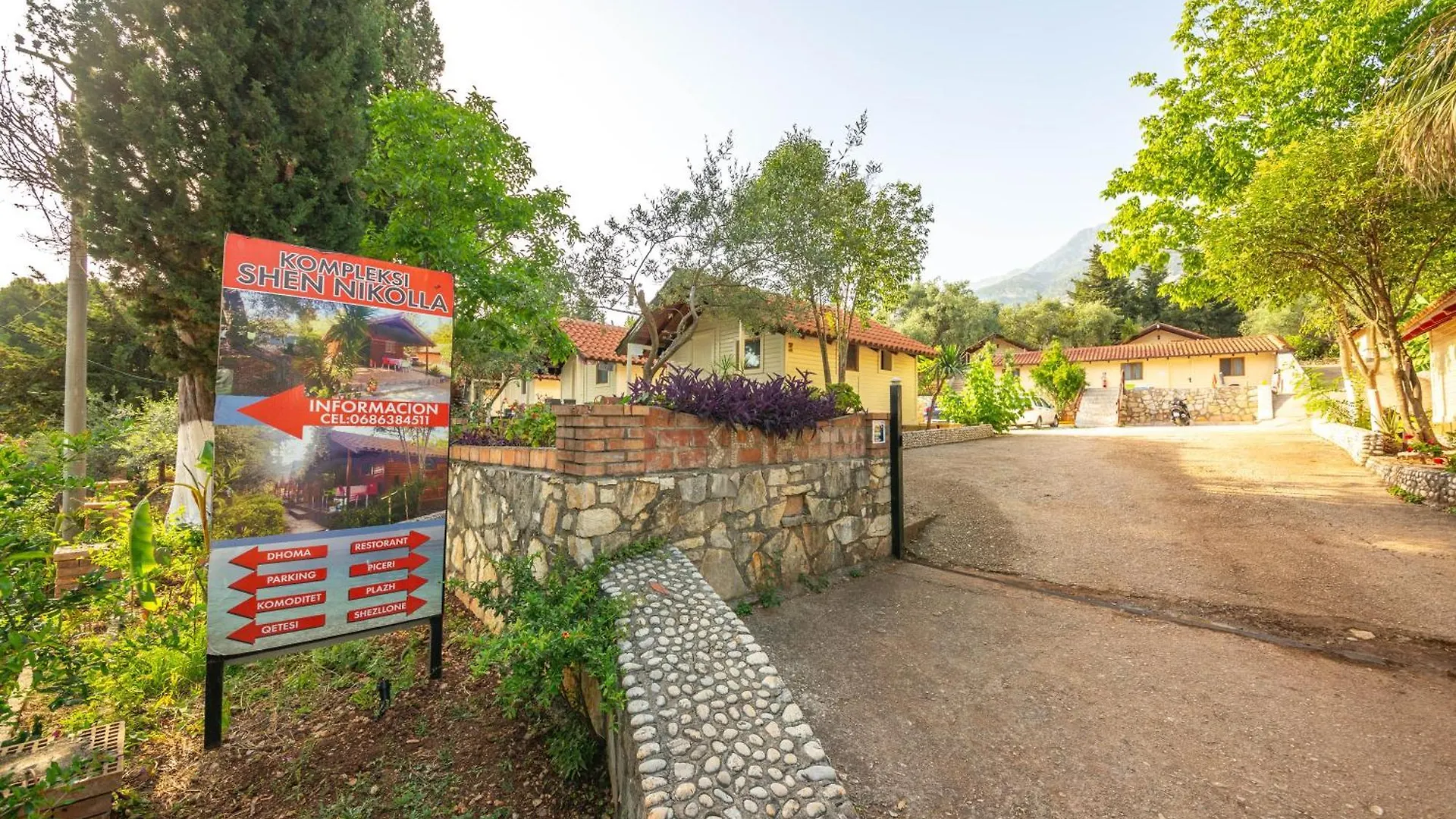 *** Campingplatz Lodges Shen Nikolla Dhërmi Albanien